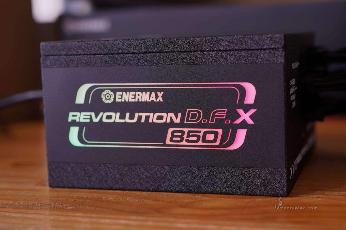 滄者極限開箱：金靜冰核 REVOLUTION D.F. X 850W 金牌全模電源供應器